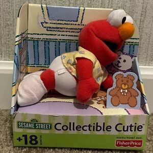Fisher-Price Sesame Street Elmo Collectible Cutie